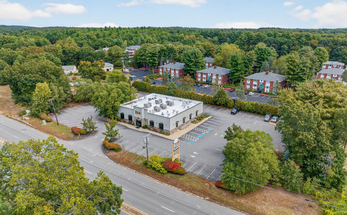 Pictures of Retail, Land, Restaurant property located at 560 S Main St, Andover, MA 01810 for lease - image #1