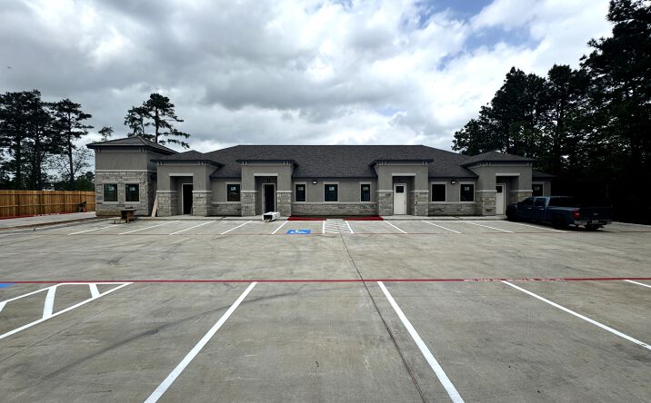 Pictures of Office property located at 12414 Spring Cypress Rd, Tomball, TX 77377 for lease - image #1