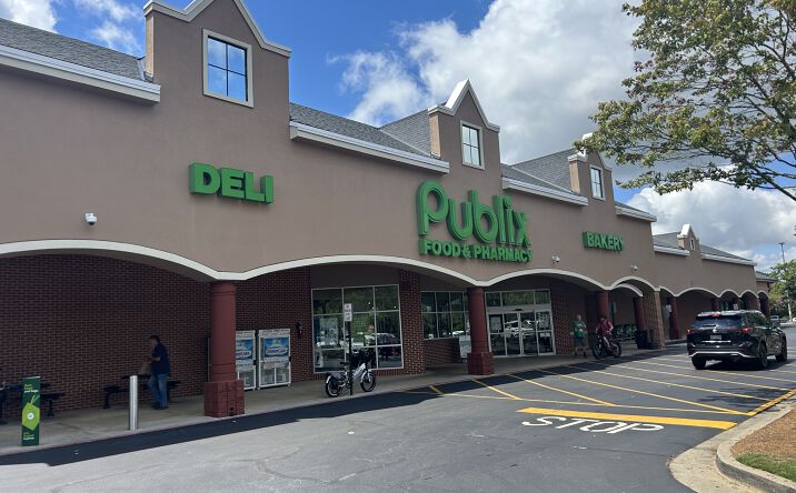 Pictures of Retail property located at 1860 Sandy Plains Rd, Marietta, GA 30066 for lease - image #1