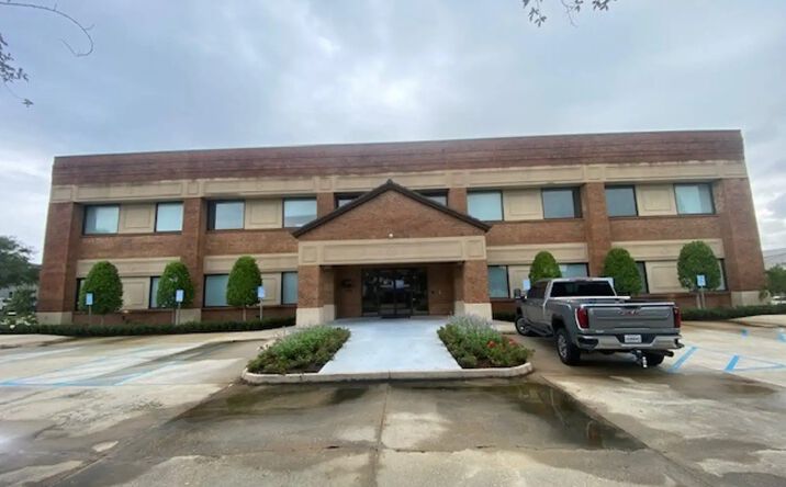 Pictures of Office property located at 235 Highlandia Drive, Baton Rouge, LA 70810 for lease - image #1