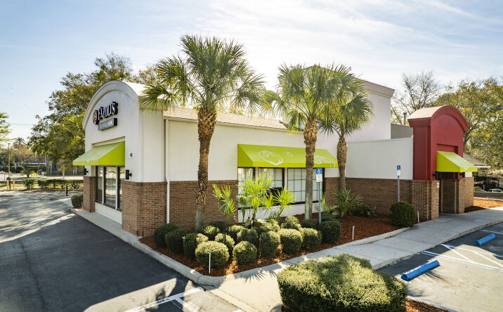 Pictures of Retail, Restaurant property located at 4011 E Busch Blvd, Tampa, FL 33617 for lease - image #1