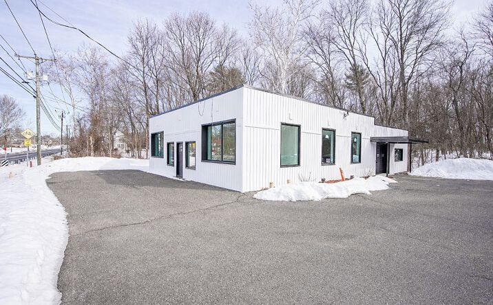 Pictures of Retail, Office, Industrial property located at 1443 Main St, Agawam, MA 01001 for lease - image #1