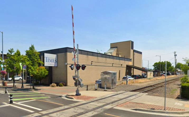 Pictures of Office property located at 2 E Main St, Medford, OR 97501 for lease - image #1