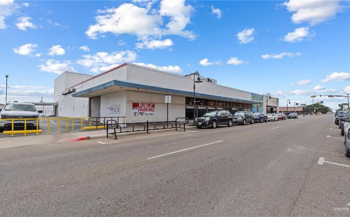 Pictures of Office, Restaurant, Retail property located at 924 E Elizabeth Street, Brownsville, TX 78520 for lease - image #1