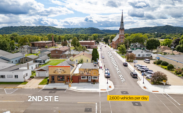 Pictures of Retail, Office property located at 106 2nd St E, Wabasha, MN 55981 for lease - image #1