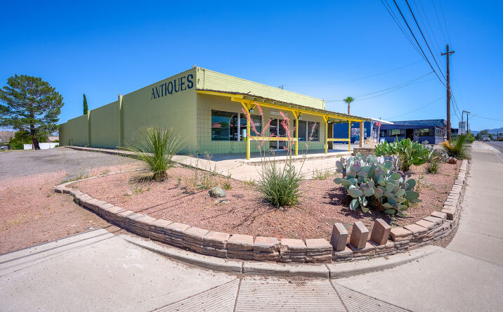 Pictures of Retail property located at 303 S Main St, Cottonwood, AZ 86326 for lease - image #1