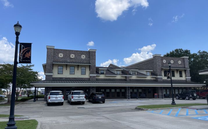 Pictures of Office property located at 5656 Nelson Rd, Lake Charles, LA 70605 for lease - image #1