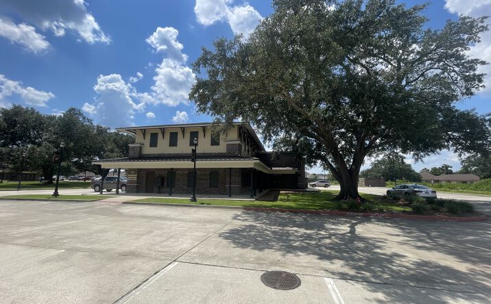 Pictures of Office property located at 5656 Nelson Rd, Lake Charles, LA 70605 for lease - image #1