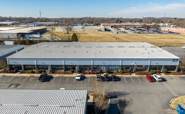 Pictures of Industrial property located at 209 Creek Ridge Rd, Greensboro, NC 27406 for lease - image #1
