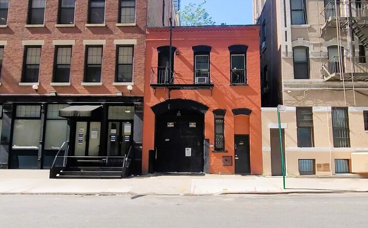 Pictures of Retail, Office property located at 502 E 74th St, New York, NY 10021 for lease - image #1