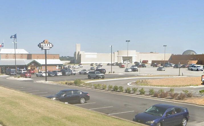 Pictures of Retail, Land, Restaurant property located at 325 Piedmont Dr, Danville, VA 24540 for lease - image #1