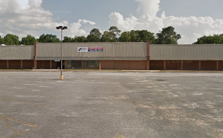 Pictures of Retail property located at 602 Brannen St, Statesboro, GA 30458 for lease - image #1