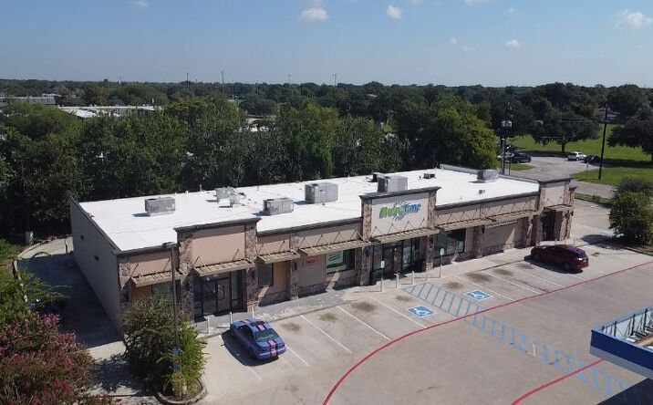 Pictures of Retail property located at 3700 W Baker Rd, Baytown, TX 77521 for lease - image #1