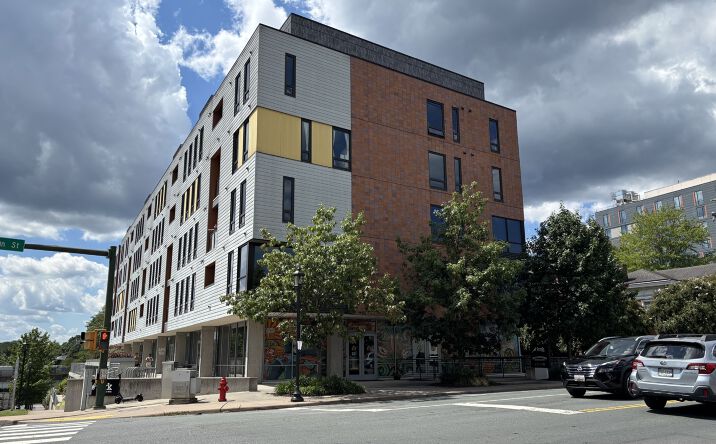 Pictures of Retail property located at 1000 W Main St, Charlottesville, VA 22903 for lease - image #1
