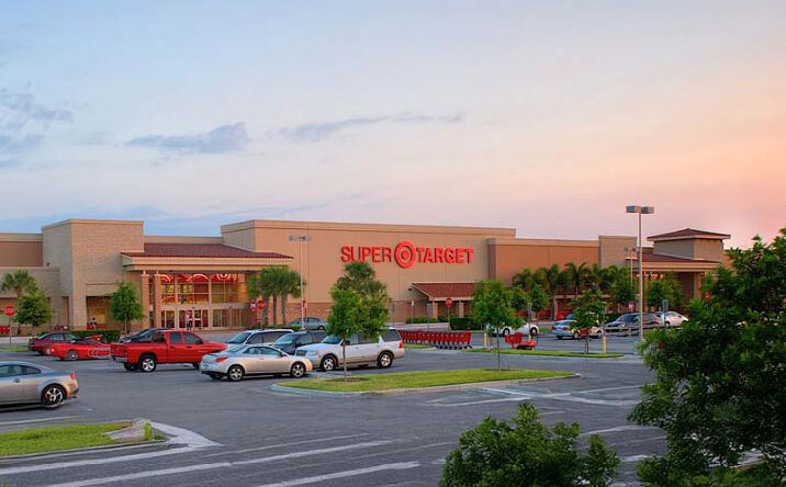 Pictures of Retail property located at 15880 San Carlos Blvd, Fort Myers, FL 33908 for lease - image #1