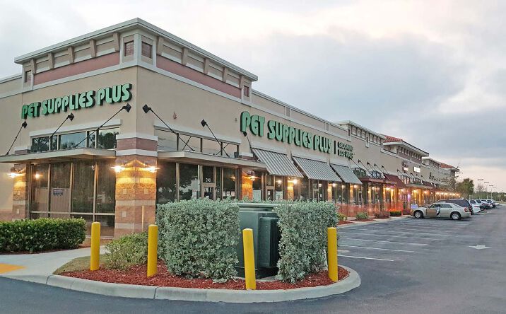 Pictures of Retail property located at 15880 San Carlos Blvd, Fort Myers, FL 33908 for lease - image #1