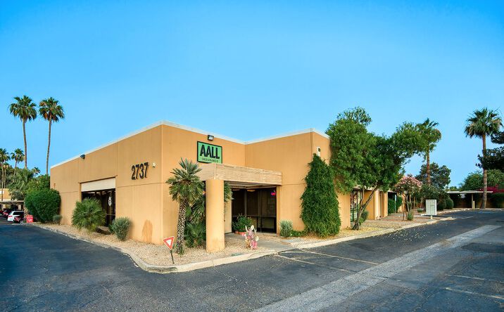 Pictures of Retail, Office, Industrial property located at 2717 W Southern Ave, Tempe, AZ 85282 for lease - image #1