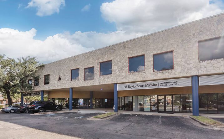 Pictures of Retail, Office property located at 7756 Northcross Dr, Austin, TX 78757 for lease - image #1
