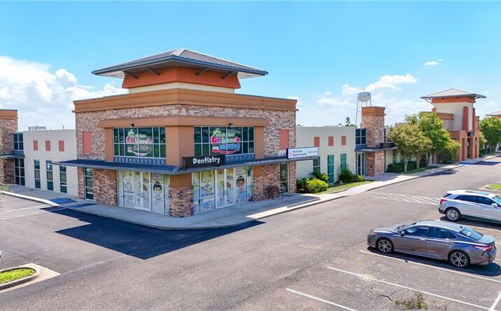Pictures of Office property located at 427 E Duranta Avenue # 101, Alamo, TX 78516 for lease - image #1