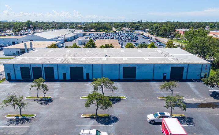 Pictures of Industrial property located at 4033 35th St N, St. Petersburg, FL 33714 for lease - image #1