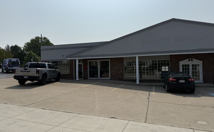 Pictures of Special Purpose property located at 252 E Main St, St Clairsville, OH 43950 for lease - image #1