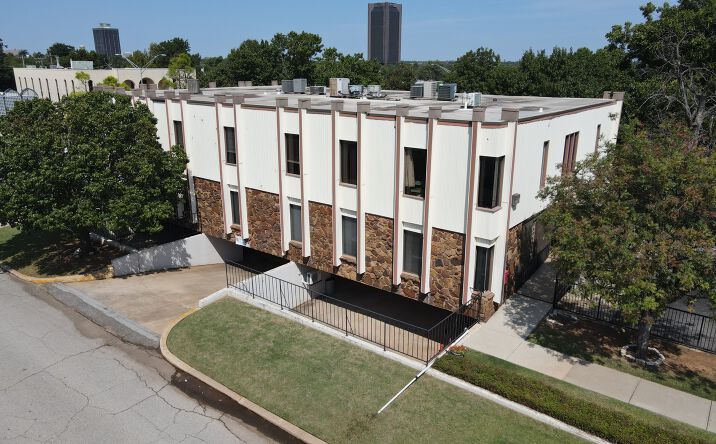 Pictures of Office property located at 4500 N Classen Blvd, Oklahoma City, OK 73118 for lease - image #1