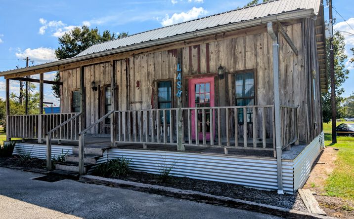 Pictures of Retail, Special Purpose property located at 157 Old Mill Ctr., Livingston, TX 77351 for lease - image #1