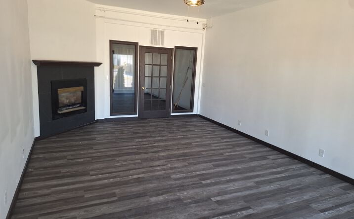 Pictures of Retail, Office property located at 310 Tiffany Ct, Champaign, IL 61822 for lease - image #1