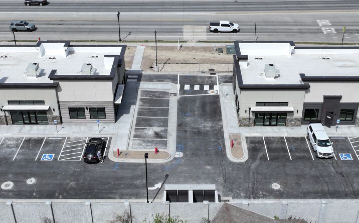 Pictures of Retail property located at 1801 South Jordan Pkwy, South Jordan, UT 84095 for lease - image #1