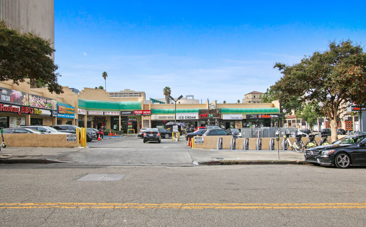 Pictures of Retail property located at 3450 W 6th St, Los Angeles, CA 90010 for lease - image #1