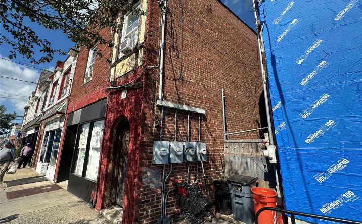 Pictures of Retail, Office, Special Purpose, Industrial property located at 208 Willis Avenue, North Hempstead, NY 11501 for lease - image #1