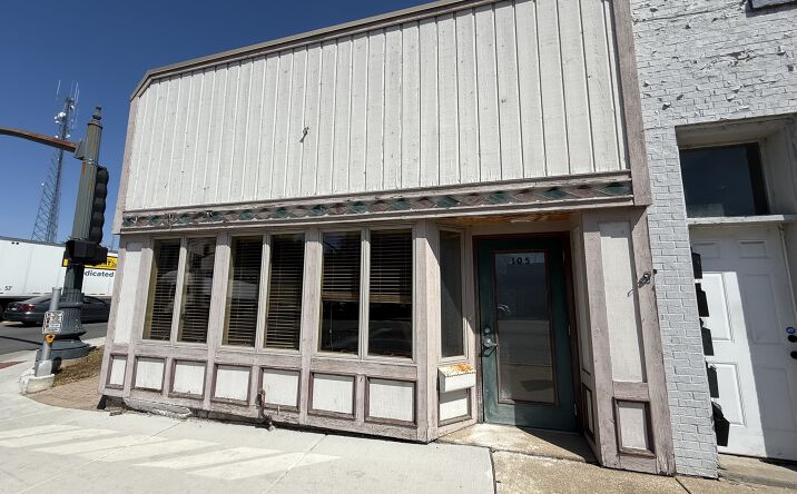 Pictures of Office, Retail property located at 105 S Water Street, Wilmington, IL 60481 for lease - image #1
