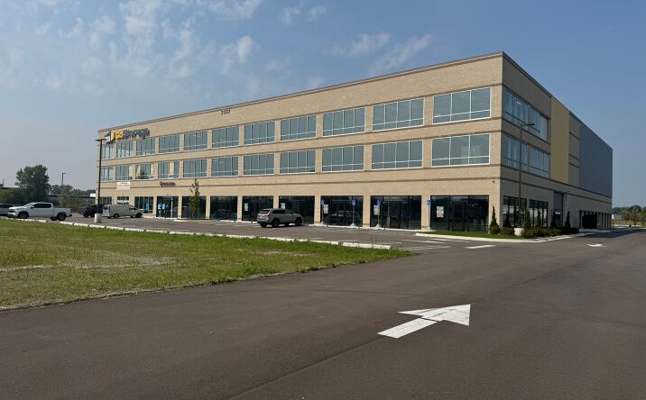 Pictures of Retail property located at 21321 Telegraph Rd, Southfield, MI 48033 for lease - image #1