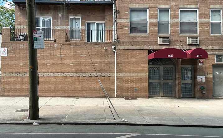 Pictures of Retail property located at 4617 White Plains Rd, Bronx, NY 10470 for lease - image #1