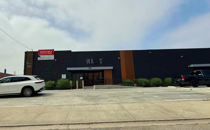 Pictures of Industrial property located at 19316-19320 Londelius St, Los Angeles, CA 91324 for lease - image #1