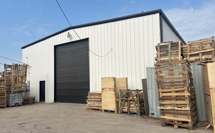 Pictures of Industrial property located at 4739 Don Dr, Dallas, TX 75247 for lease - image #1