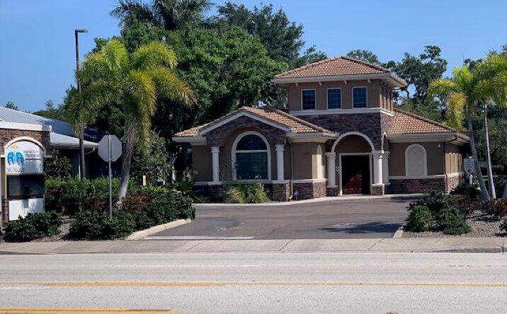 Pictures of Office property located at 2816 Manatee Ave W, Bradenton, FL 34205 for lease - image #1