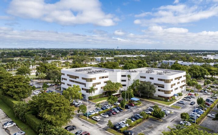 Pictures of Office property located at 9050 Pines Blvd, Pembroke Pines, FL 33025 for lease - image #1