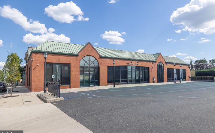 Pictures of Retail property located at 664-668 Haddon Ave, Collingswood, NJ 08108 for lease - image #1