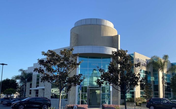 Pictures of Retail, Office property located at 1100 Flynn Rd, Camarillo, CA 93012 for lease - image #1