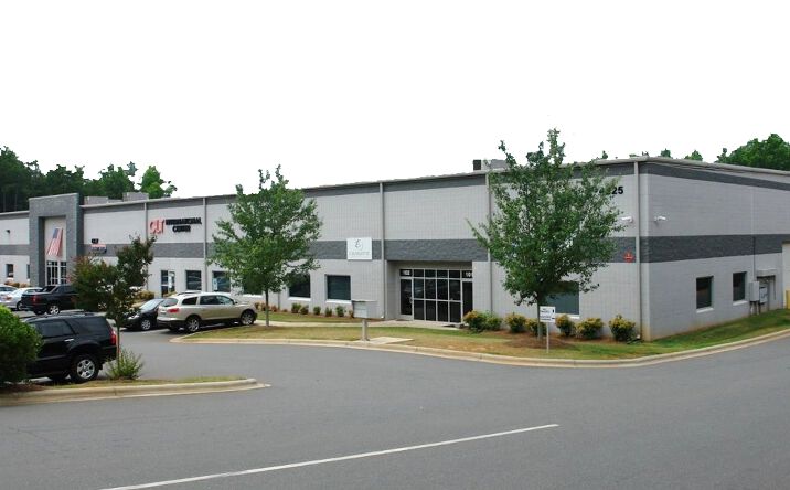 Pictures of Industrial property located at 4325 Beam Rd, Charlotte, NC 28217 for lease - image #1