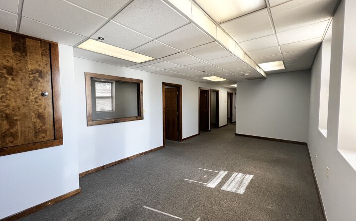 Pictures of Office property located at 98 Washington St, Middletown, CT 06457 for lease - image #1