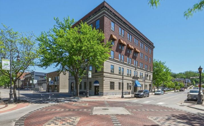 Pictures of Office property located at 500 Willow Ave, Council Bluffs, IA 51503 for lease - image #1