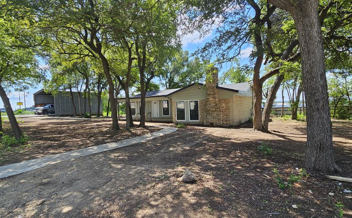 Pictures of Office property located at 1404 Wichita St, Harker Heights, TX 76548 for lease - image #1