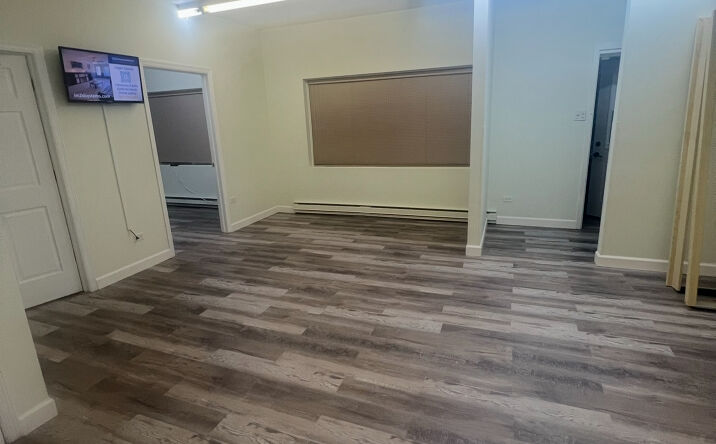 Pictures of Retail, Office property located at 18154 Martin Ave, Homewood, IL 60430 for lease - image #1