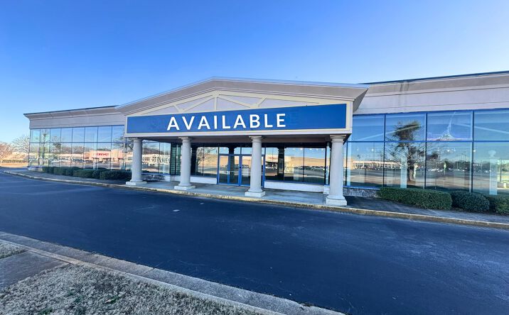 Pictures of Retail property located at 1518 Southlake Pkwy, Morrow, GA 30260 for lease - image #1