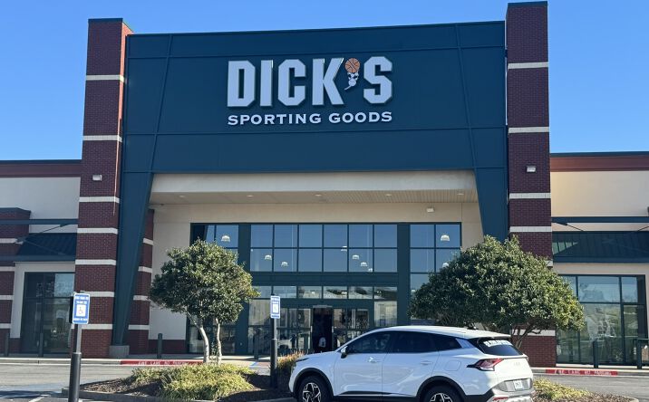 Pictures of Retail property located at 4022 Athens Hwy, Loganville, GA 30052 for lease - image #1