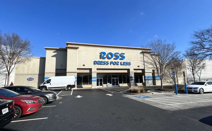 Pictures of Retail property located at 2625 Piedmont Rd NE, Atlanta, GA 30324 for lease - image #1