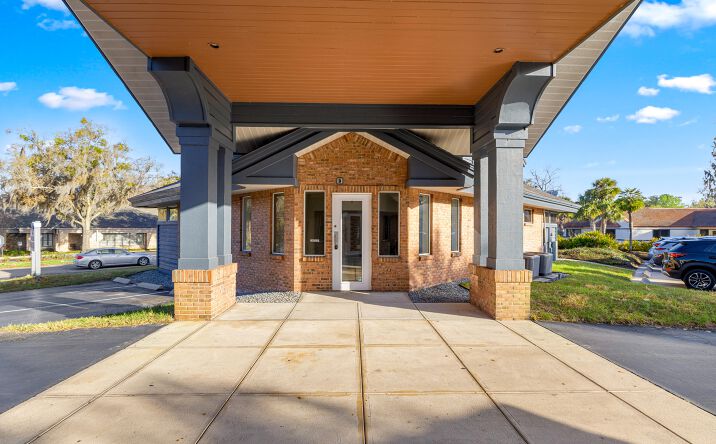 Pictures of Office property located at 2910 SE 3rd Ct, Ocala, FL 34471 for lease - image #1