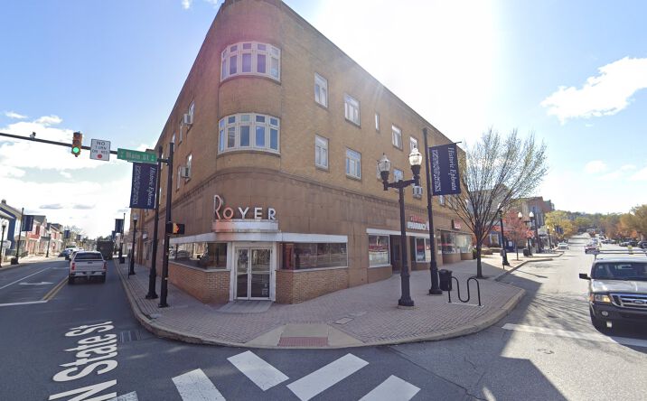 Pictures of Retail property located at 2 E Main St, Ephrata, PA 17522 for lease - image #1